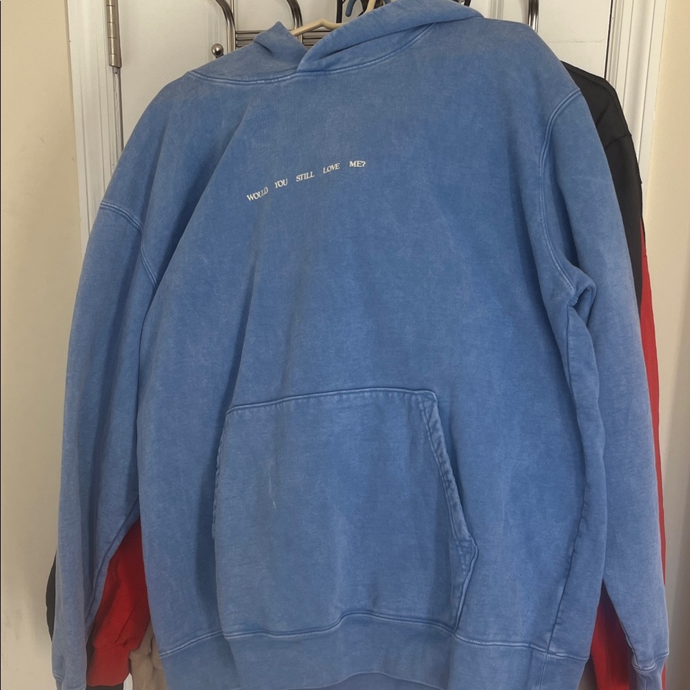 A beautiful Fletcher Denim Wash Hoodie🔥🔥